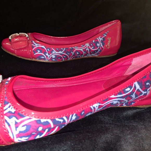 Patent Leather Pink Coach Flats w/Fabric sides.8 - Picture 2 of 9